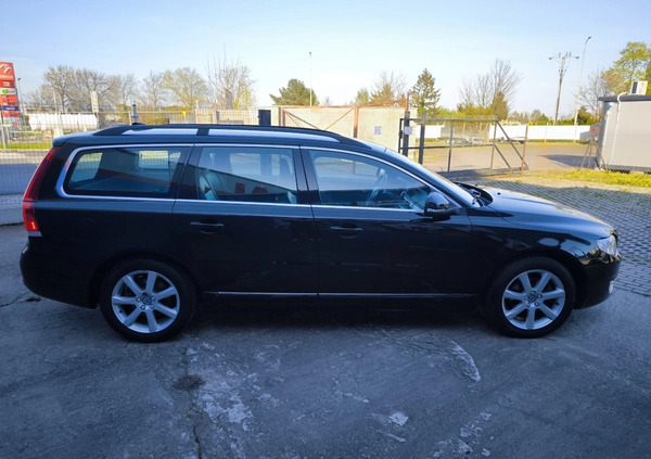 Volvo V70 cena 46900 przebieg: 232000, rok produkcji 2016 z Kutno małe 137